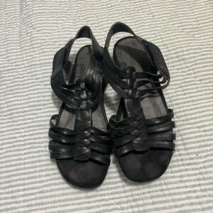 Baretrap sandals